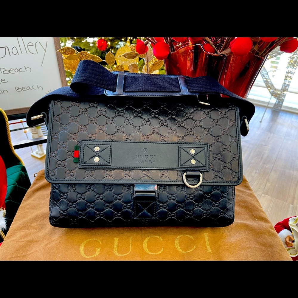 Gucci Messenger Bag